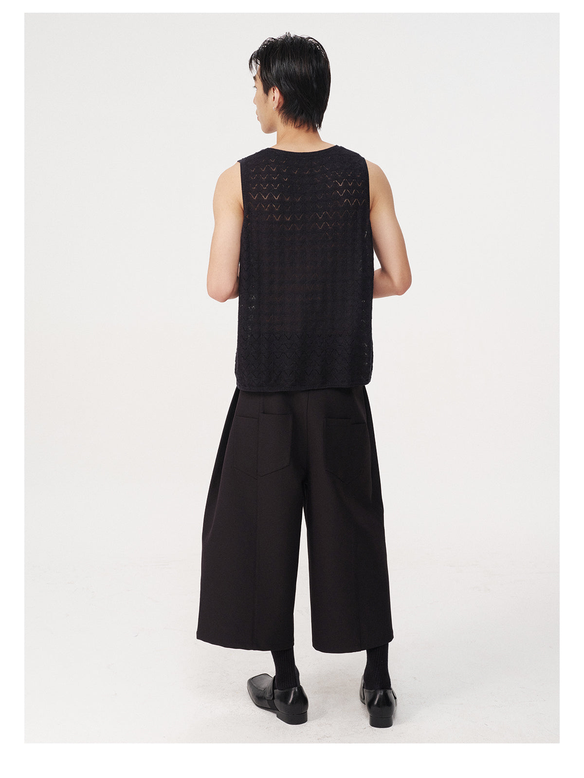 Side pleated cropped pants