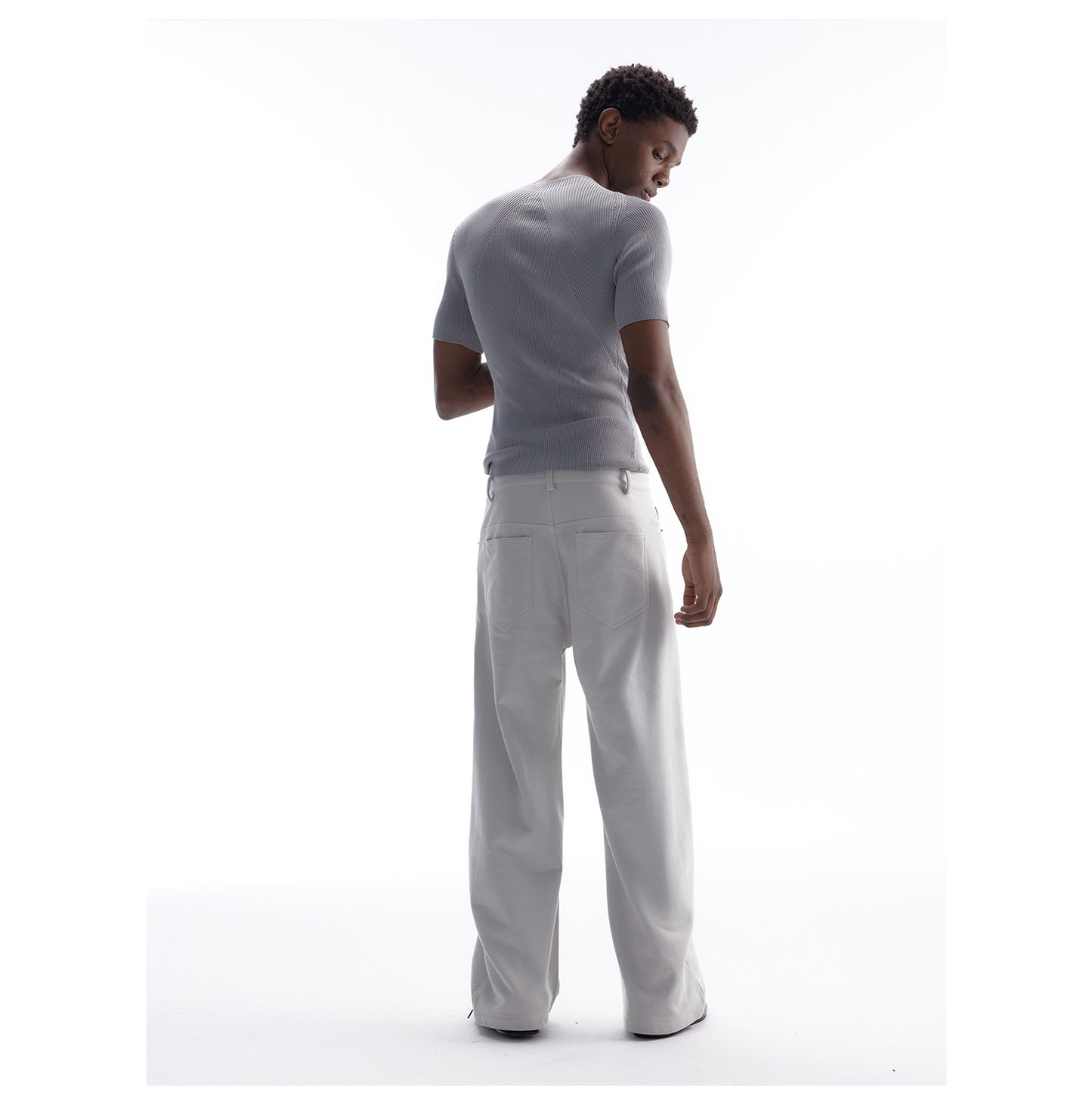 슬림핏 니트 셔츠