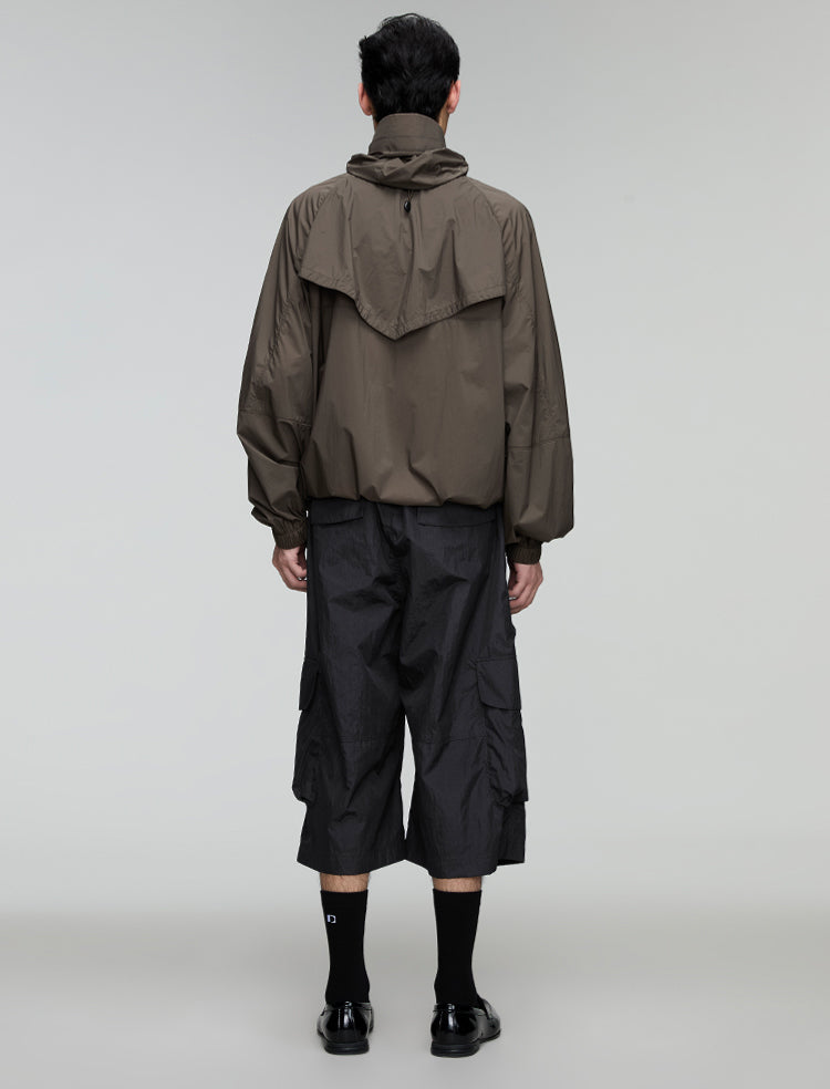 Cropped pants with adjustable waist