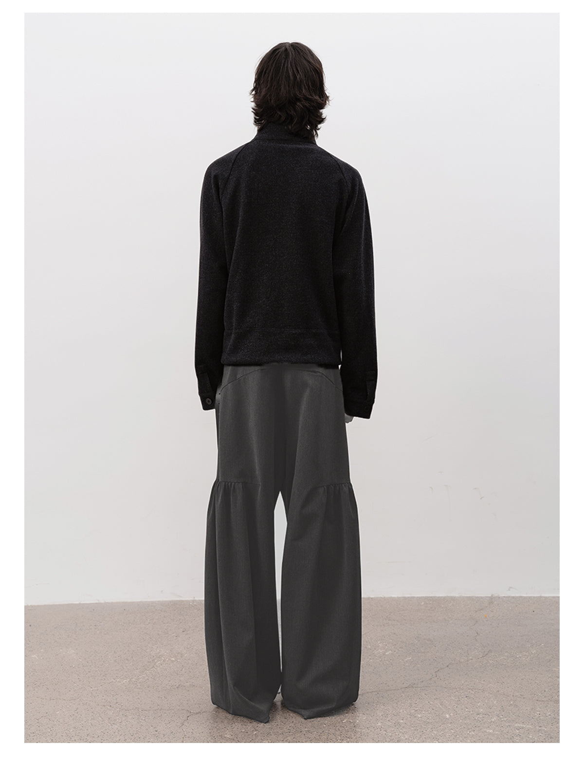 Casual pants with side pleats