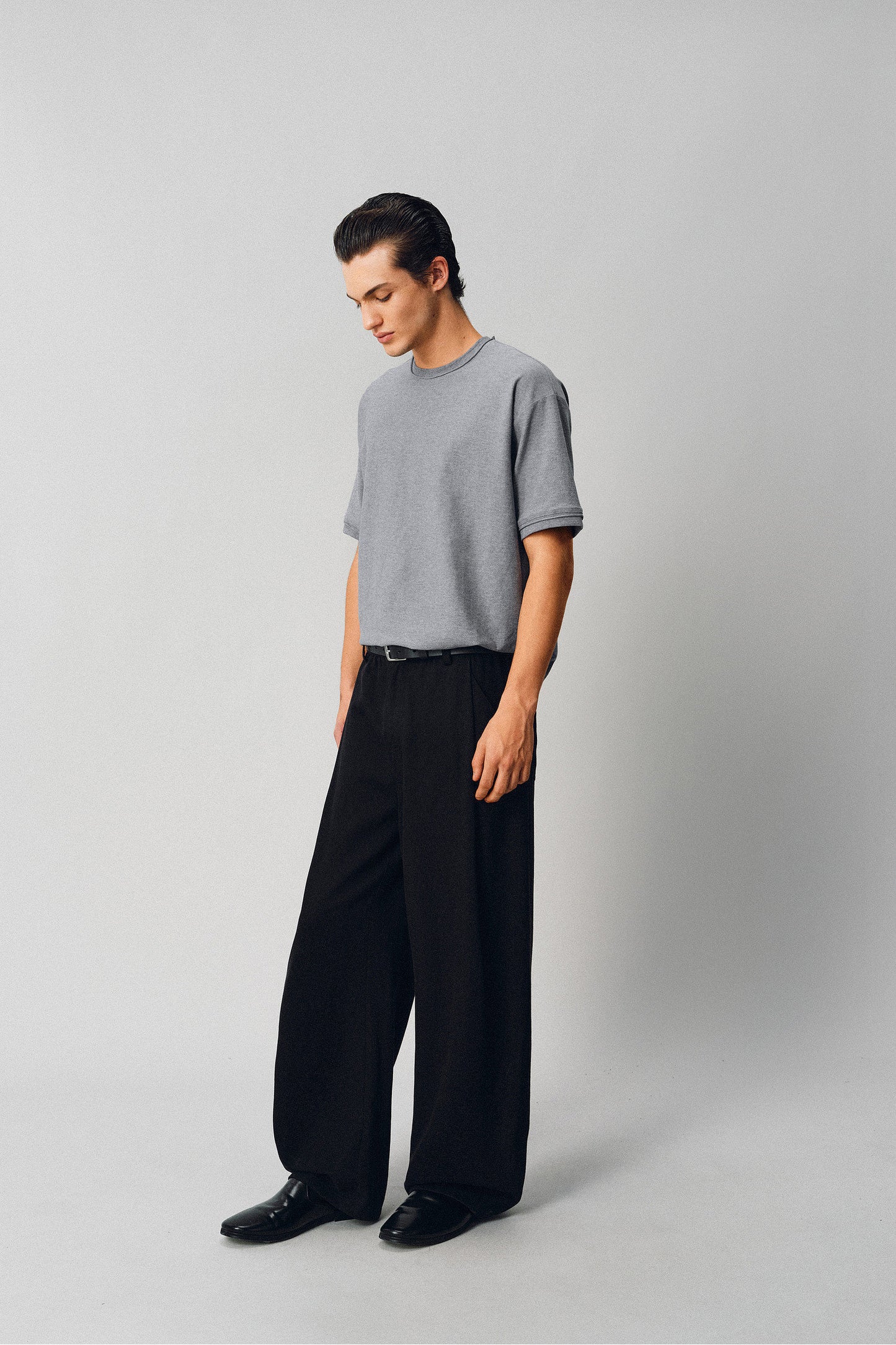Casual Pants with Side Pleats and Elastic Waistband