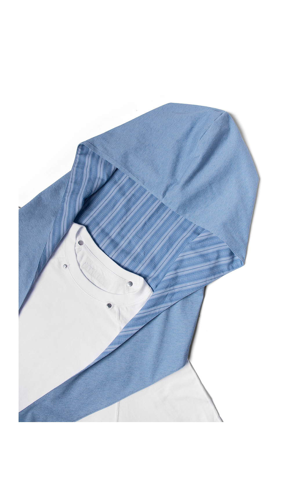 Detachable hooded T-shirt