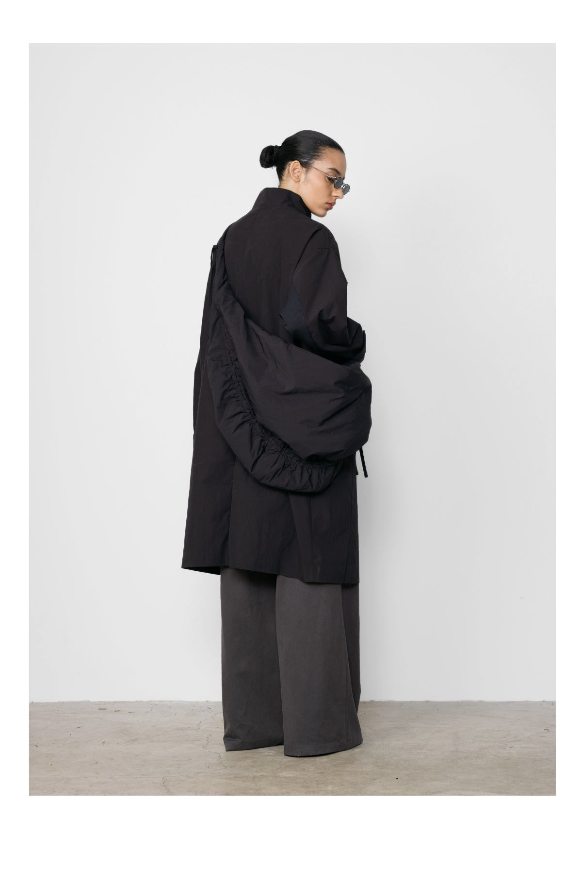 Stand collar mid-length coat