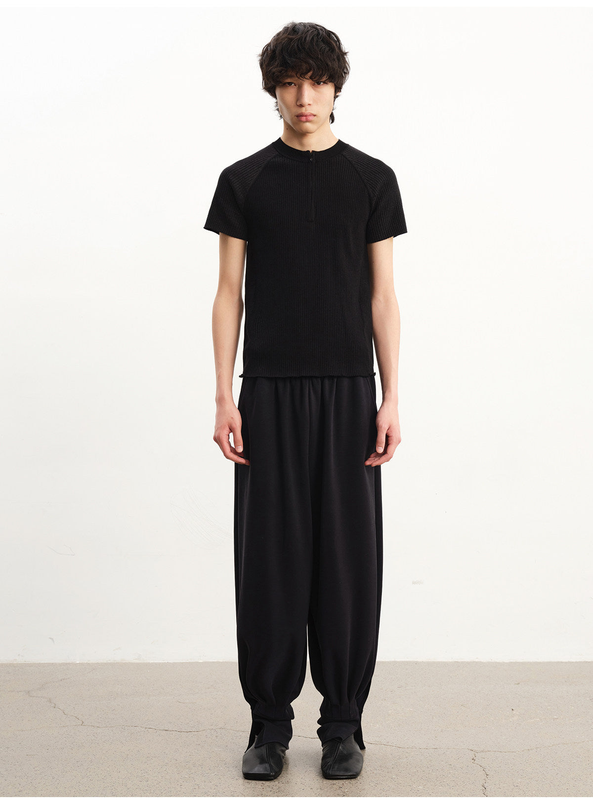 Casual Pants with Velcro Pleats and Elastic Waistband
