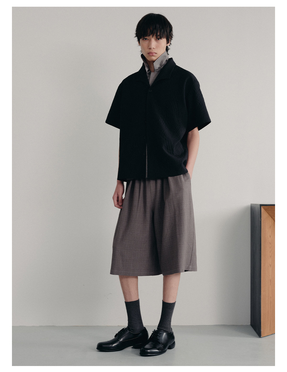 Pleated Textured Leaf Pattern Shirt