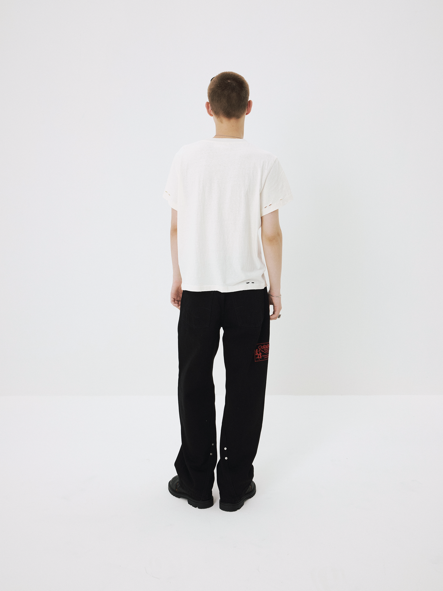 Stitch Embroidery Vintage-Style Studded Jeans