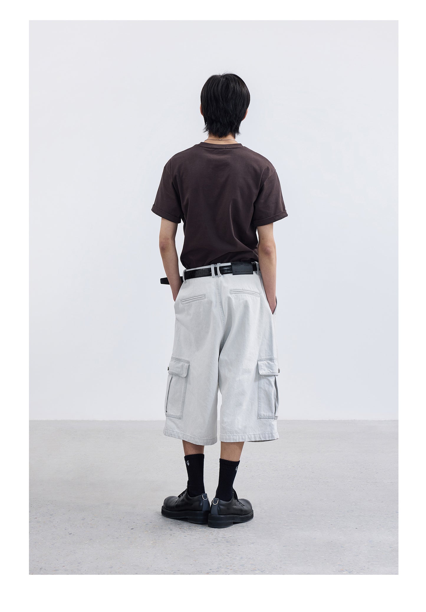 Cropped jeans with adjustable waist