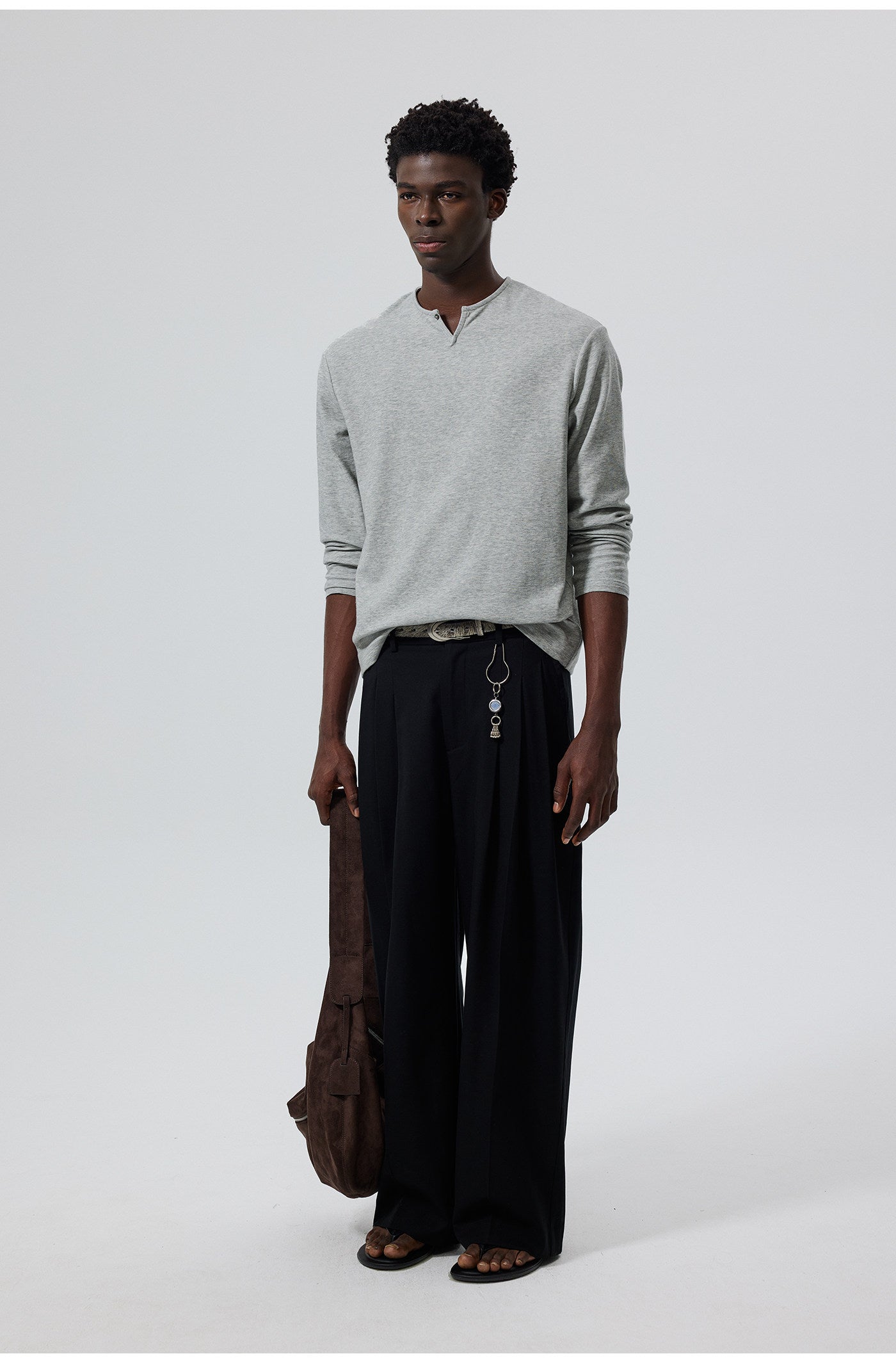 Single-button T-shirt