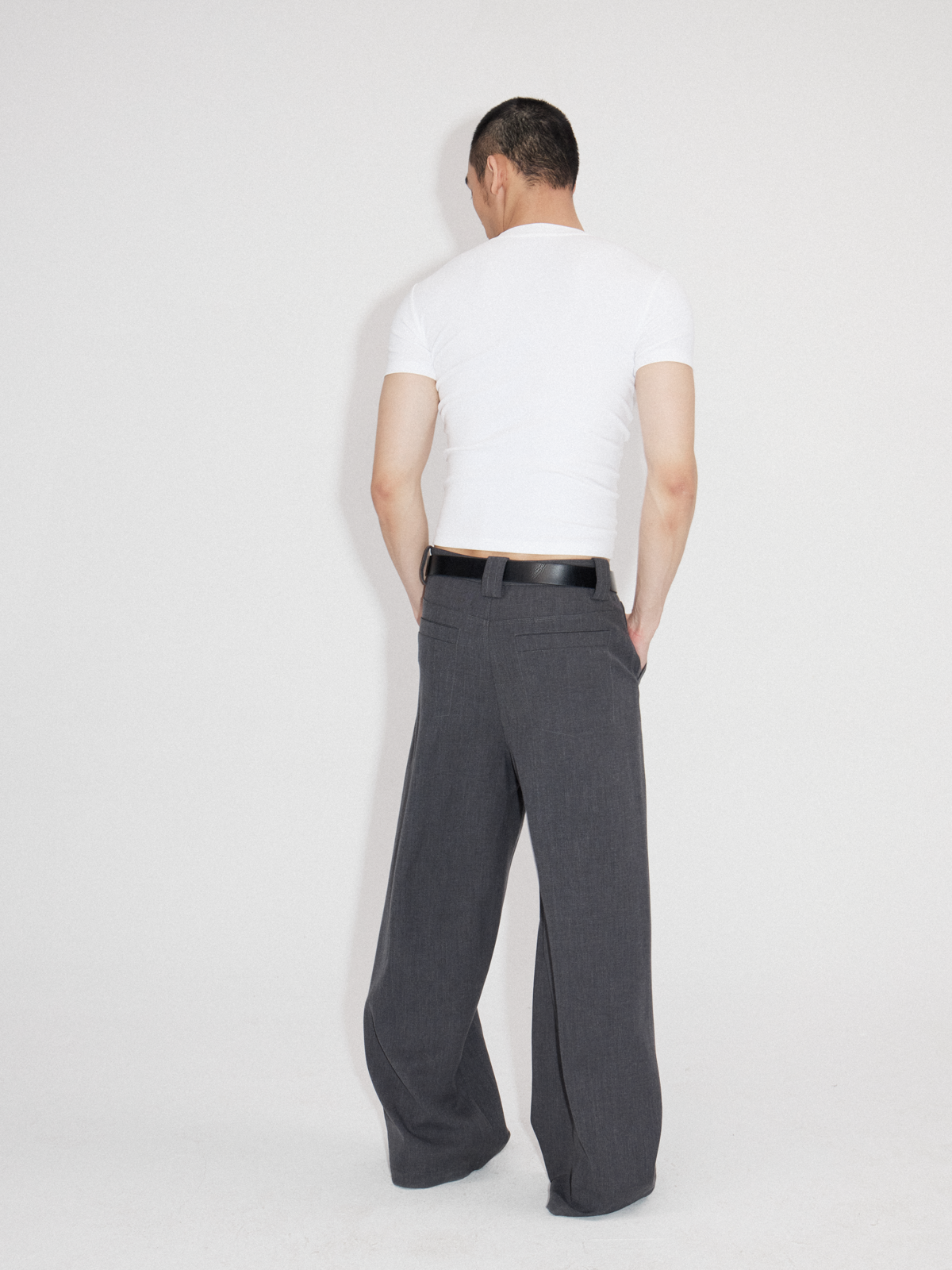 Wrinkle-resistant work pants