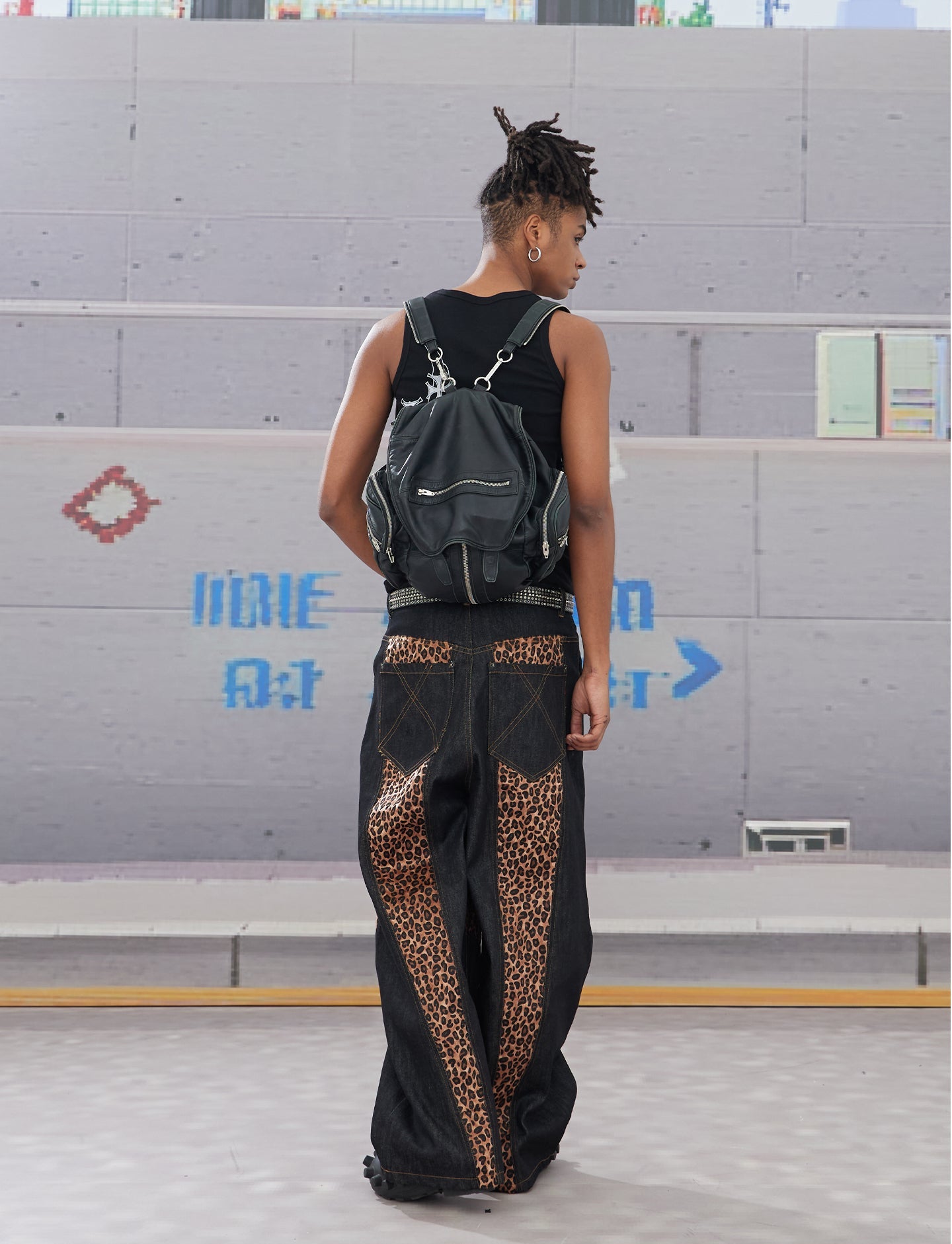 Vintage design scimitar jeans