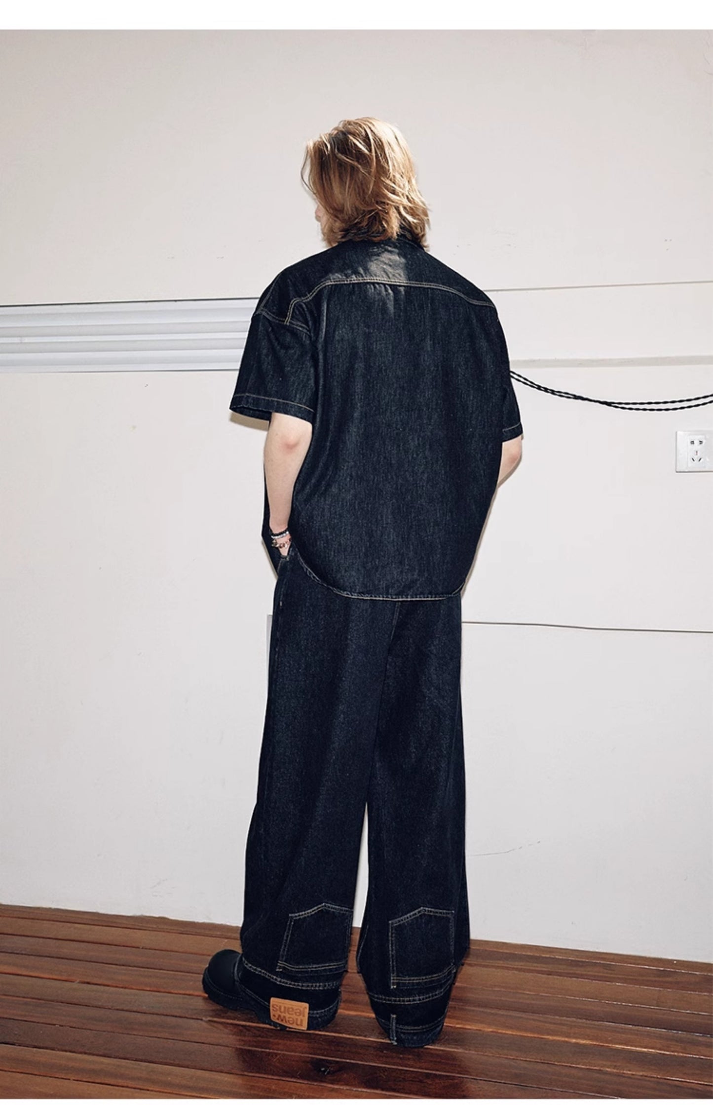 Wide Leg Inverted Jeans