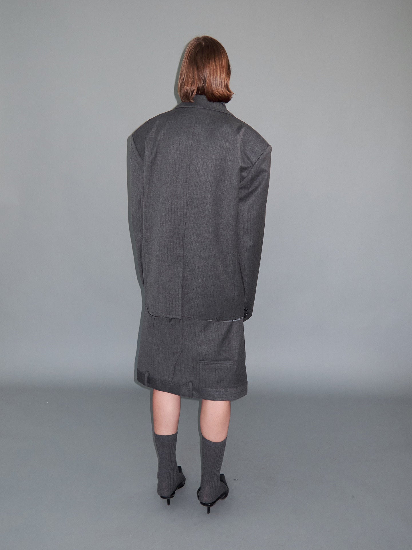 Jacket with Fake-Edge Hem Design
