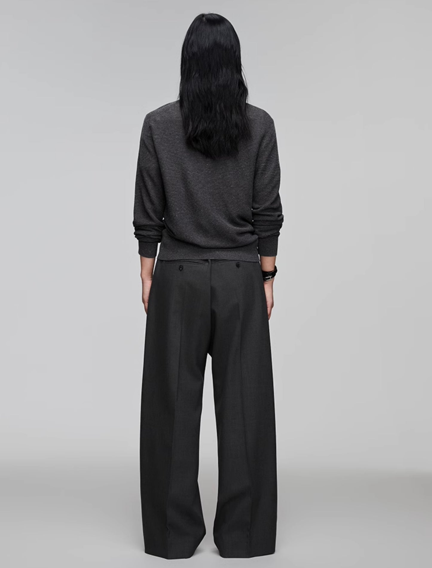 V-neck loose casual knit