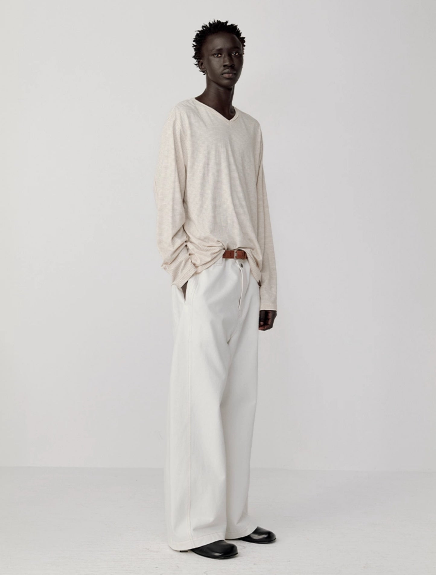 Retro Carl V-넥 T-셔츠