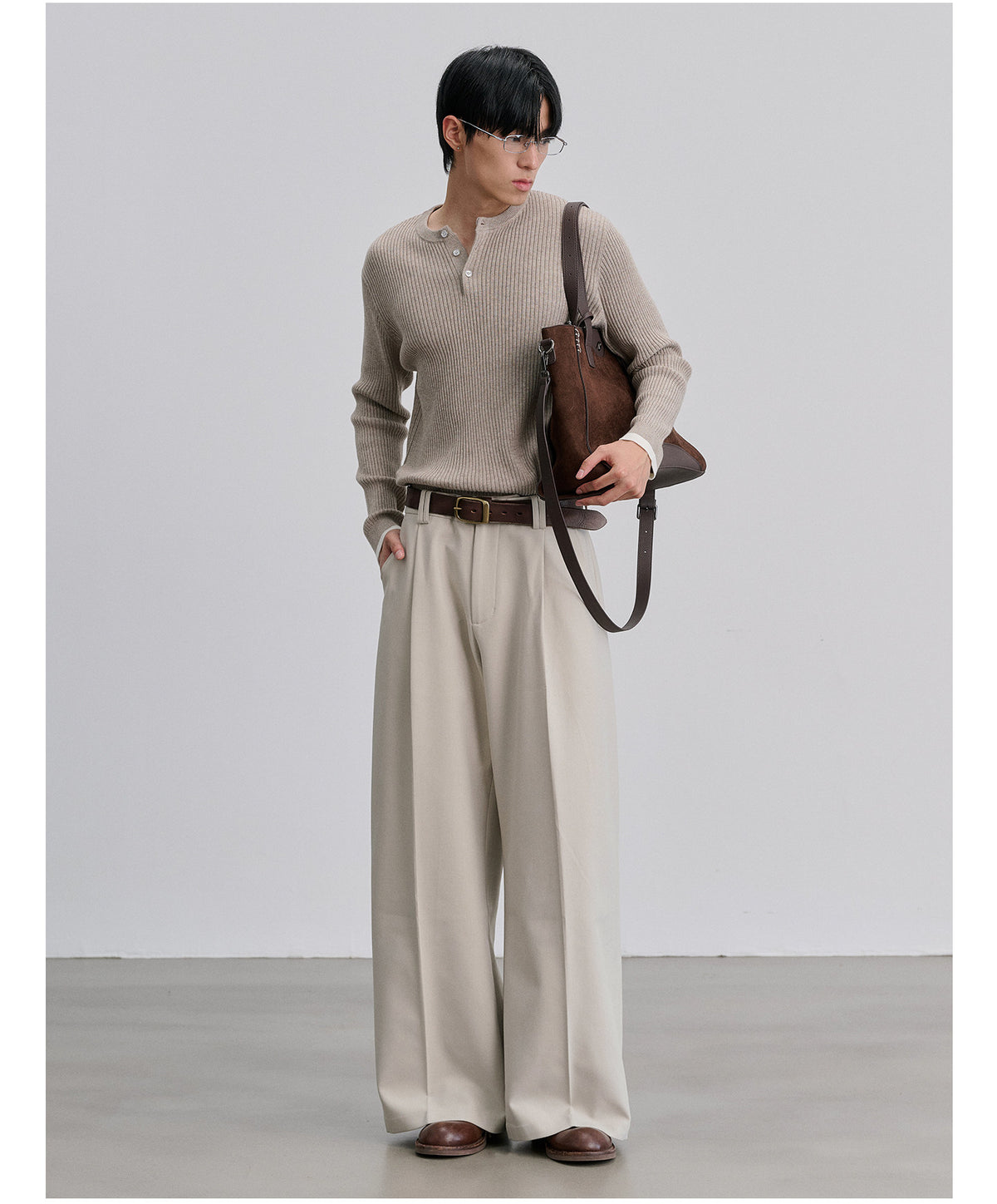 Straight-leg Pants That Make You Look Slimmer