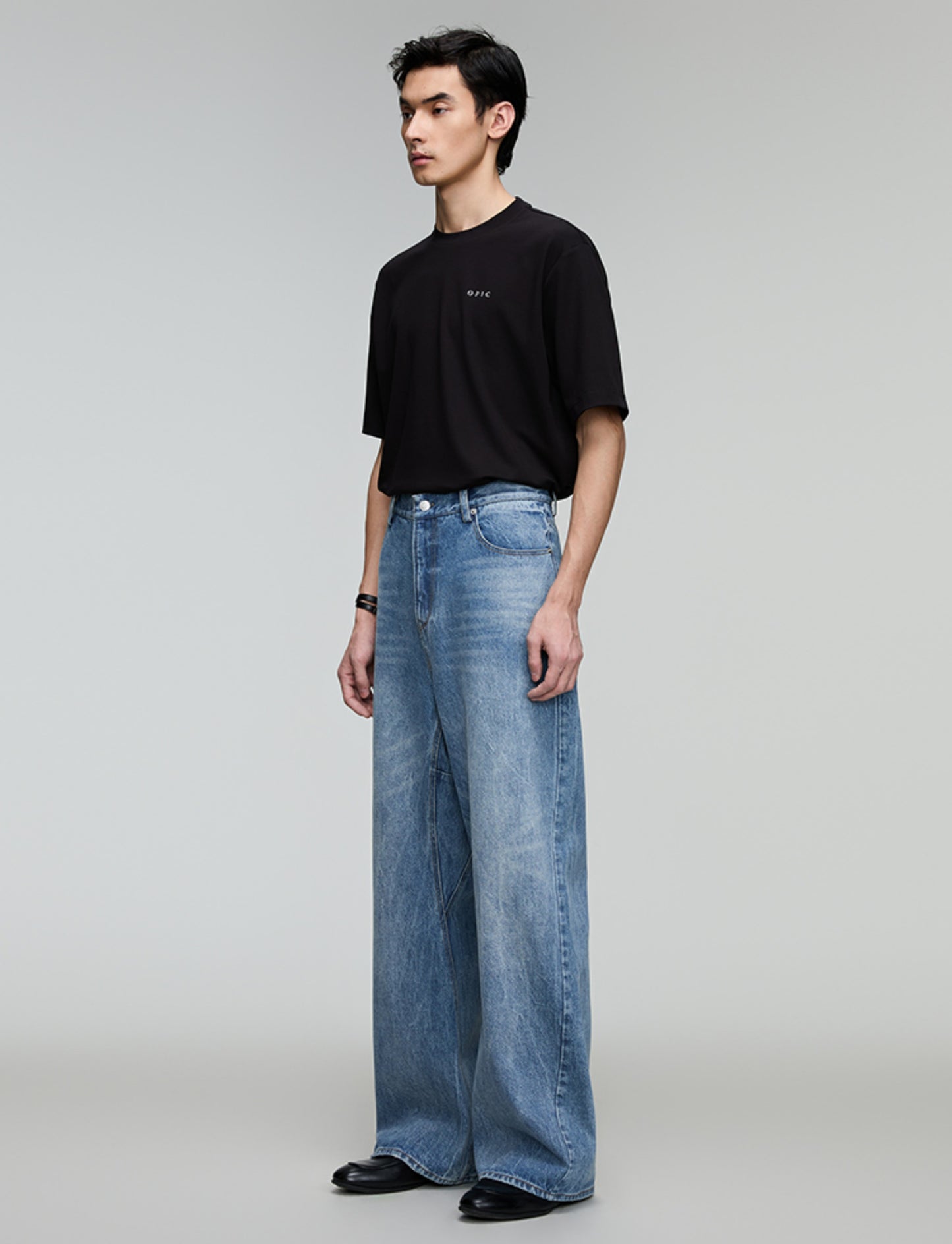 Indigo wash denim pants