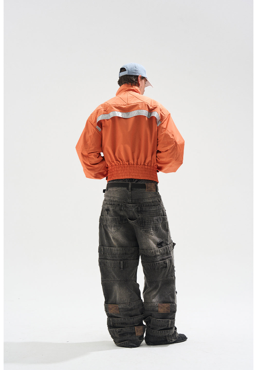 Ash-washed baggy jeans