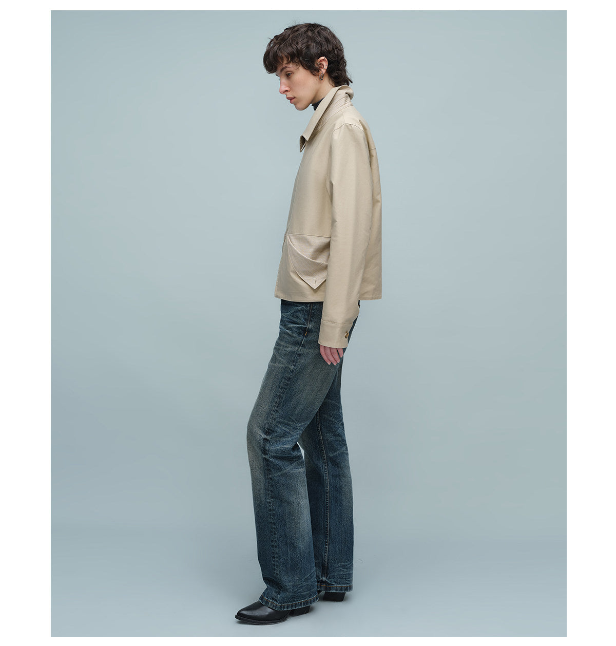 Short Jacket with Turn-Up Pockets