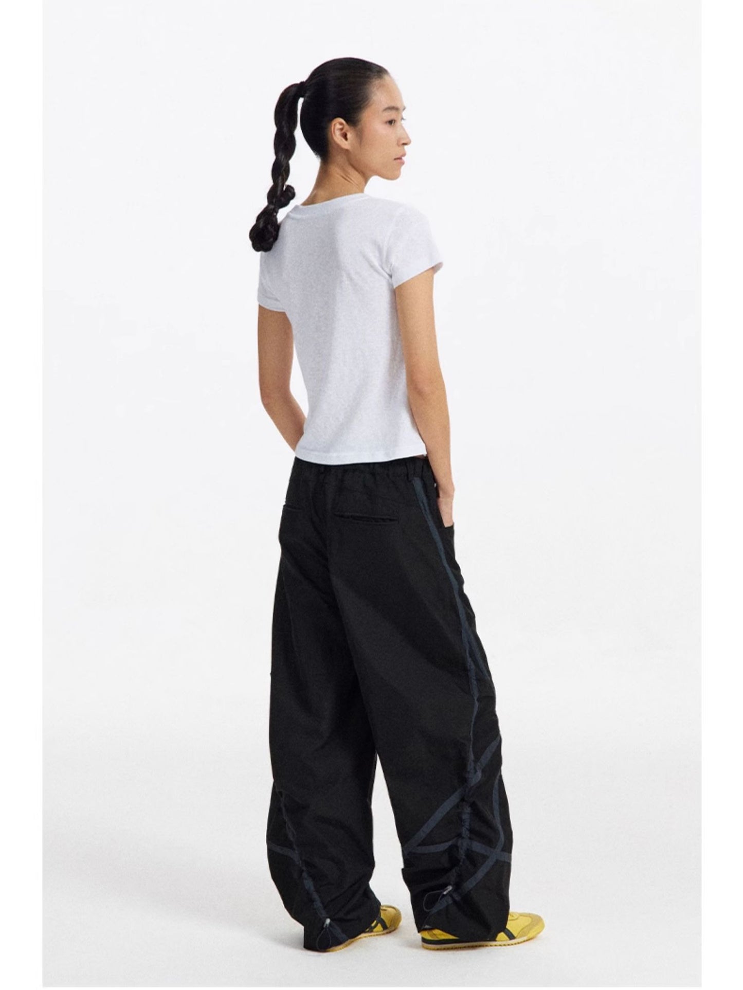 Star Pleats Casual Pants