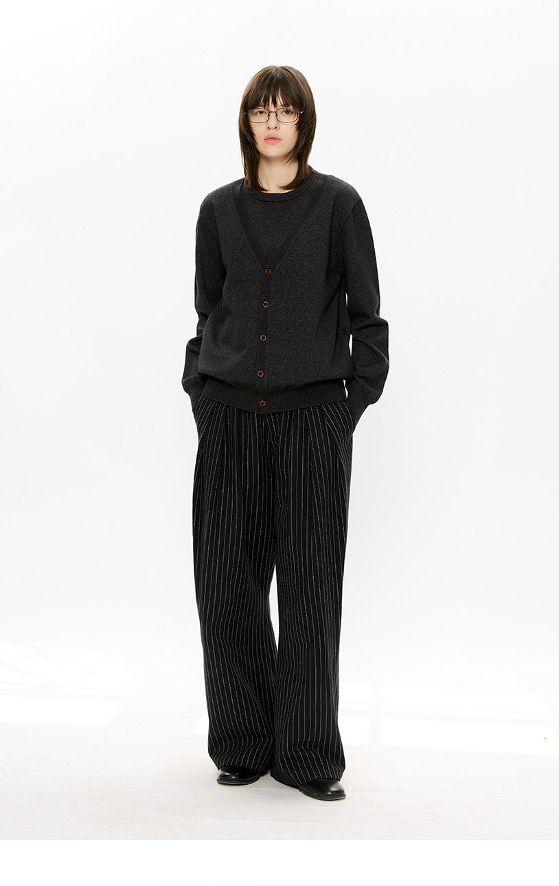 Vintage-style loose-fit knit cardigan