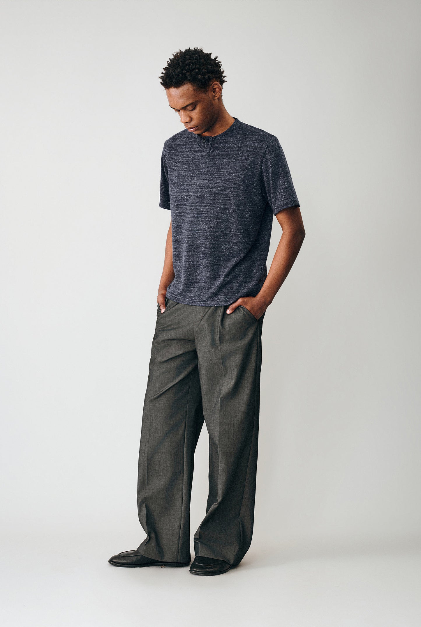 Shiny Single-Pleat Casual Pants