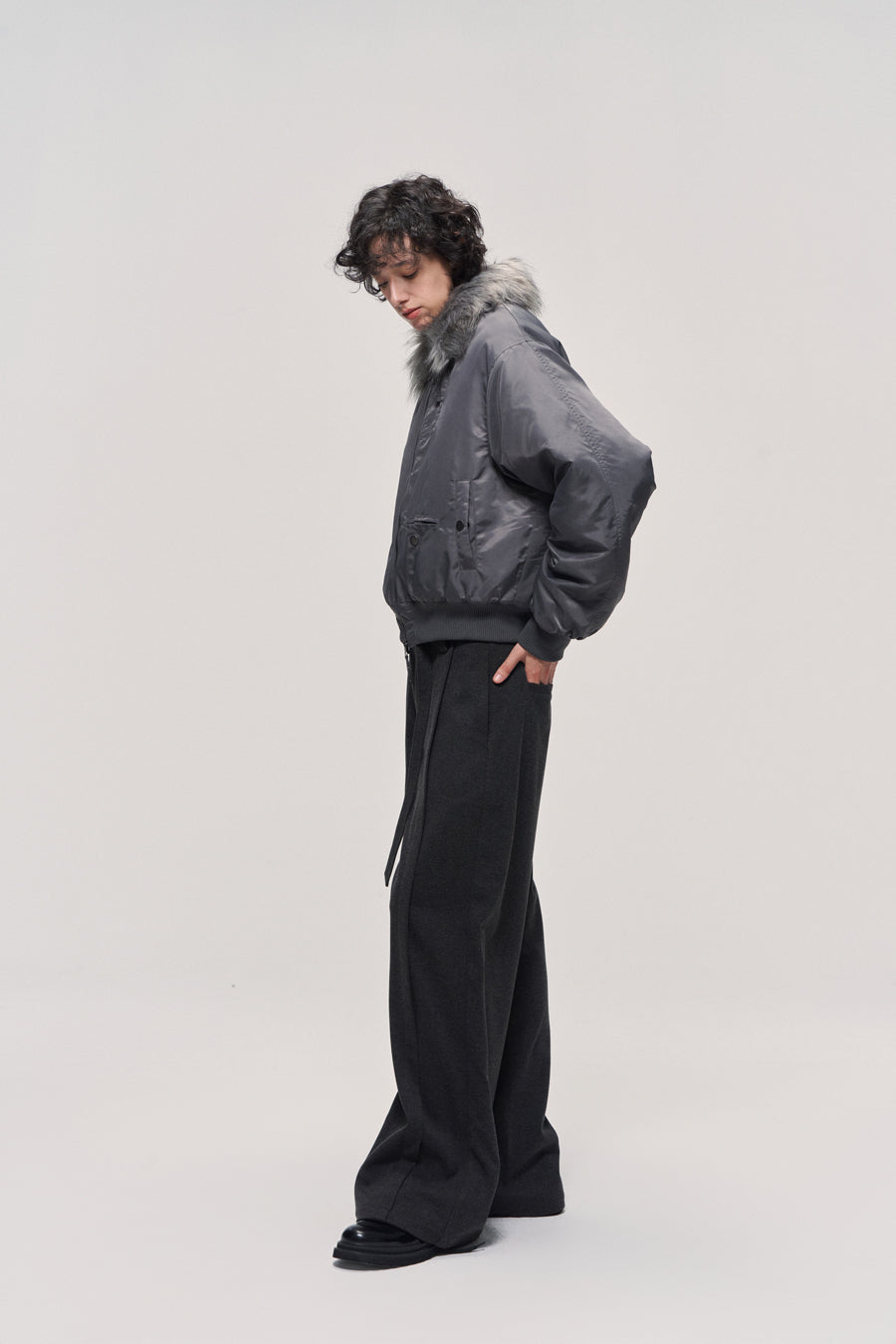 Center seam casual pants