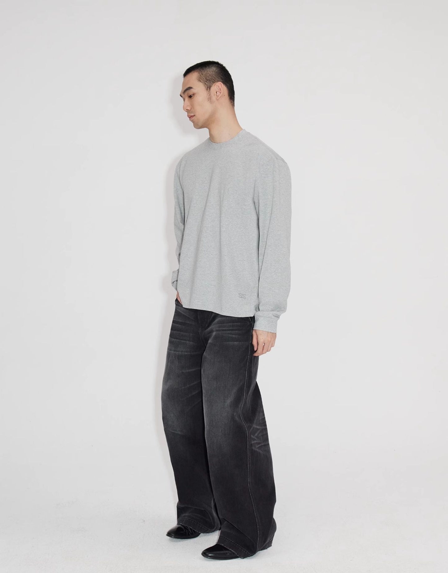 Natural wide shoulder T-shirt