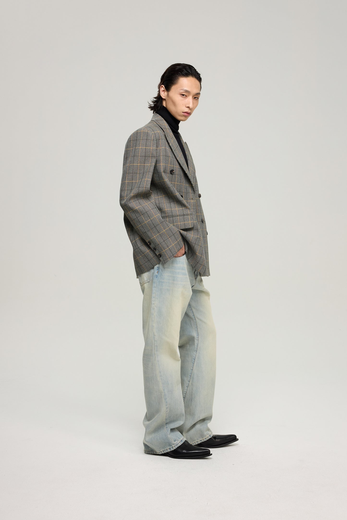 Twist-Head Flared Jeans