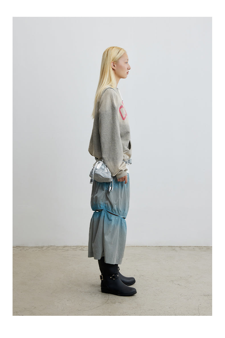 Damaged short sweatshirt