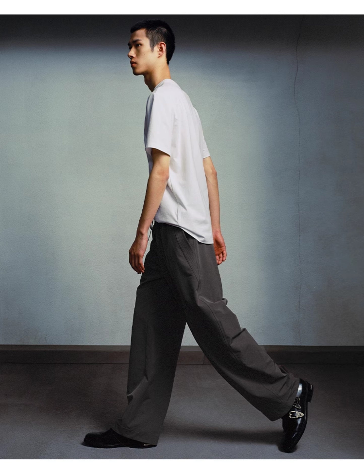 Elastic waist casual pants