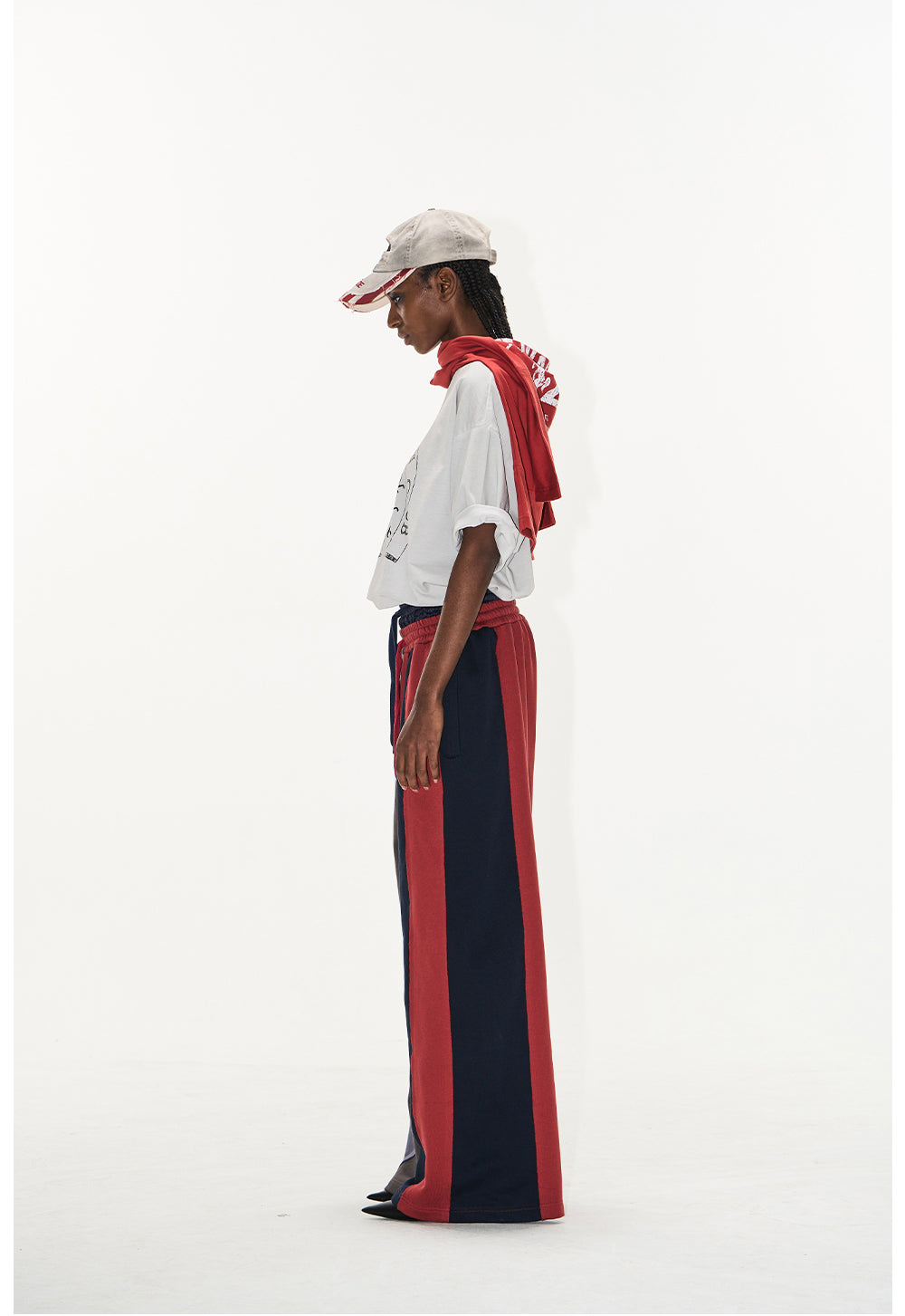 Double Waist Contrast Embroidered Sweatpants