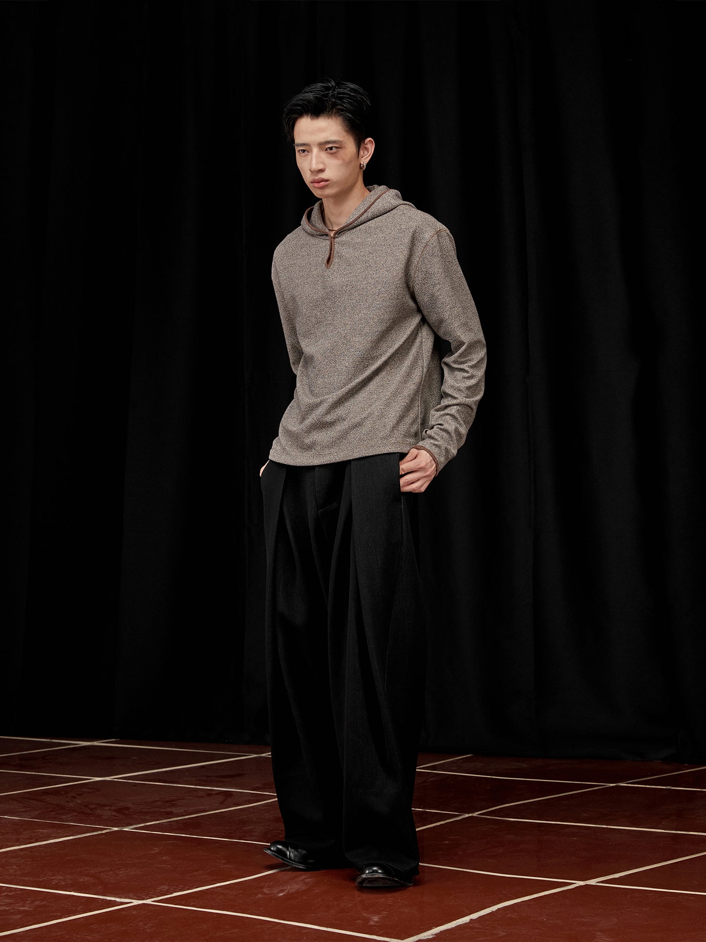 Hooded pullover sweatshirt