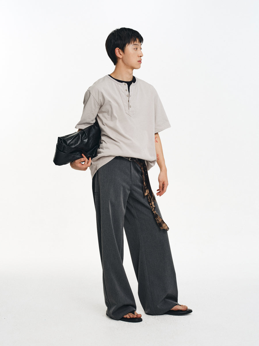 Side seam pockets Straight pants