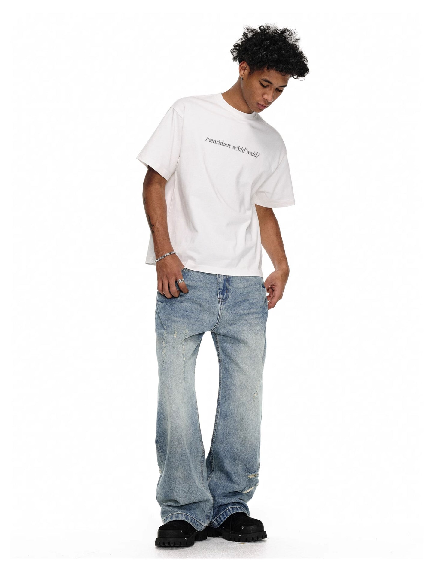 Scratch wash processing flare jeans