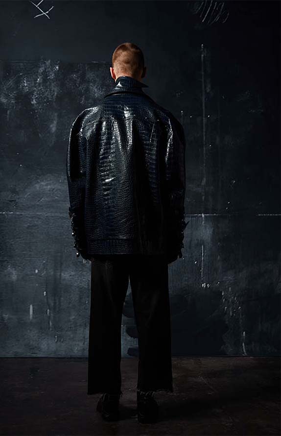 Original design mid-length leather jacket