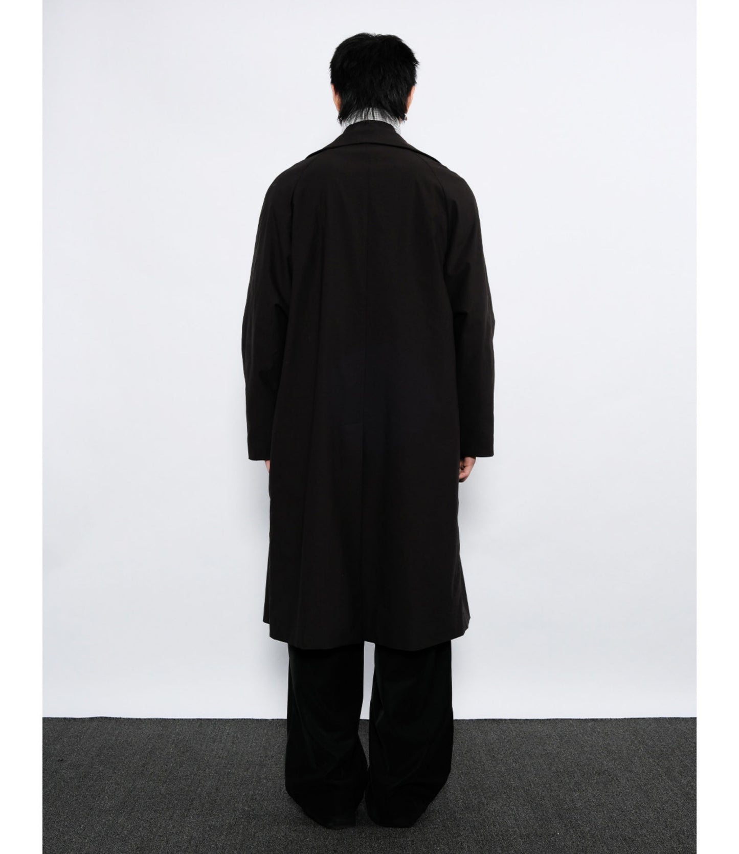 Slightly wrinkled finish Trench coat