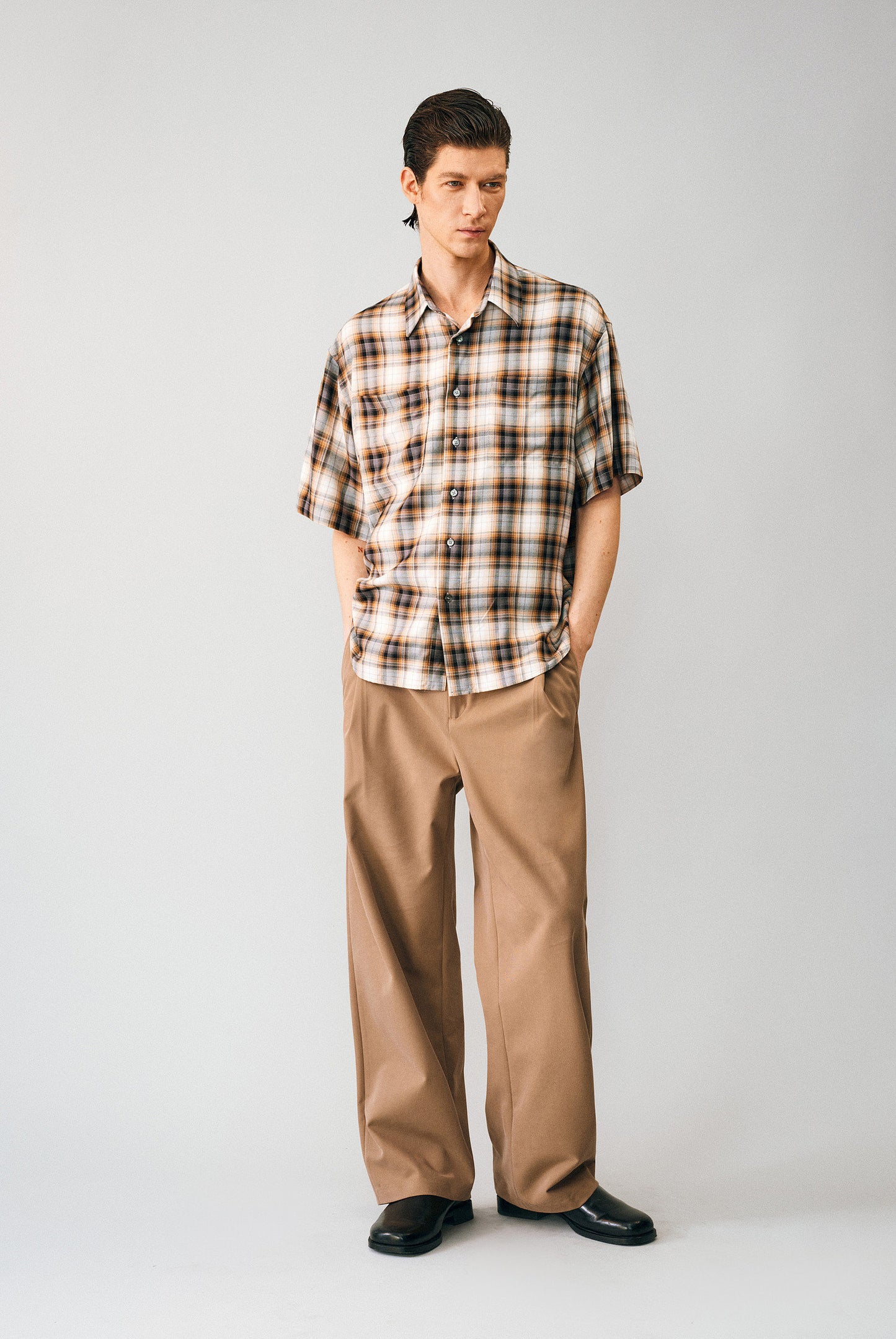 Gradient Check Double-Pocket Shirt