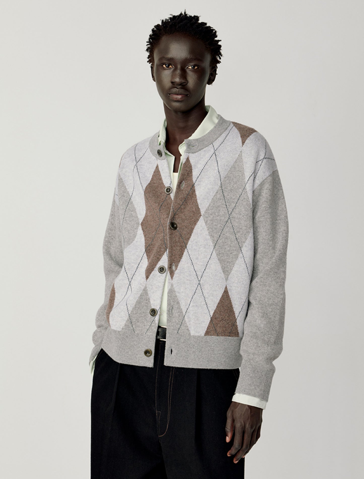 Loose round neck cardigan