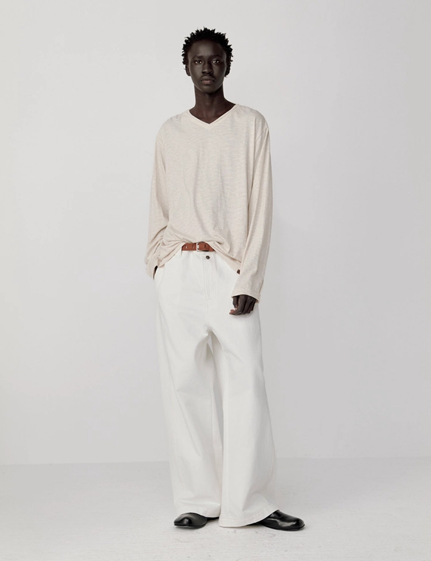 Retro Carl V-넥 T-셔츠