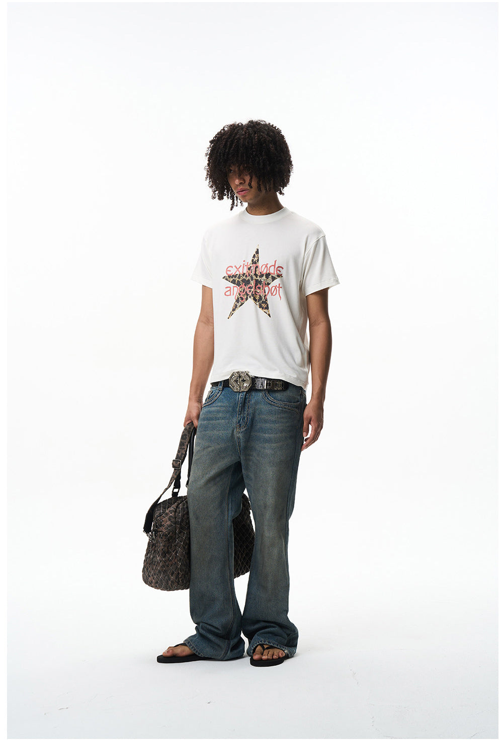 Unisex Five-Pointed Star and Text Print T-Shirt