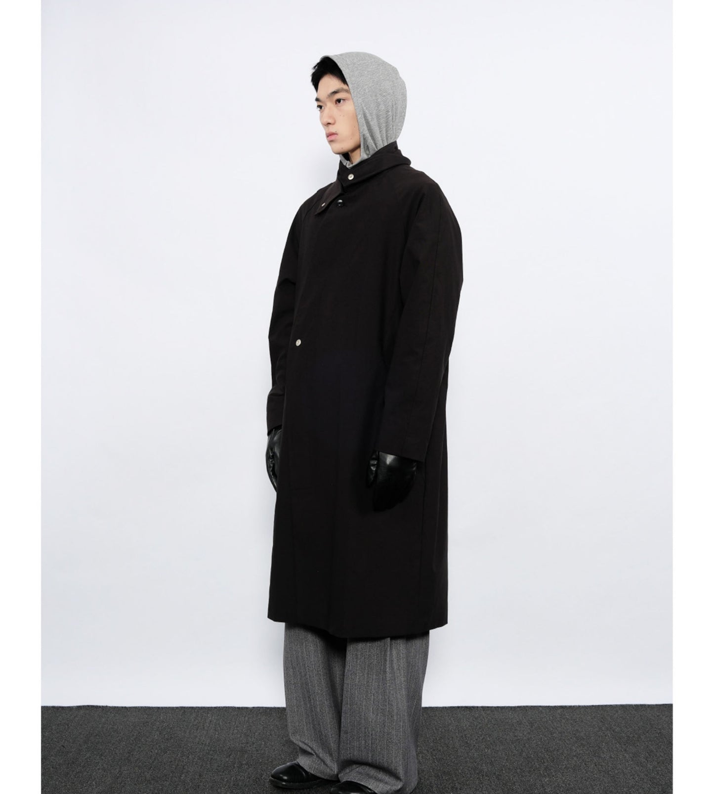 Slightly wrinkled finish Trench coat