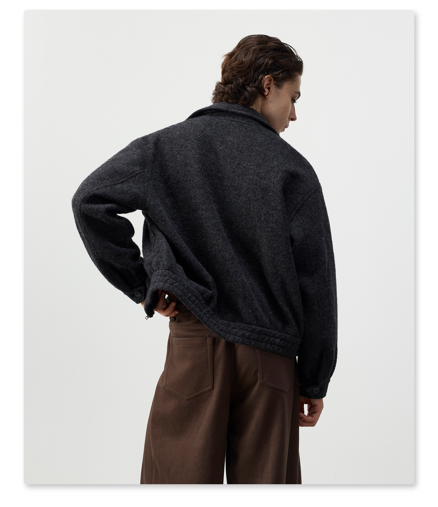 Short-length wide jacket