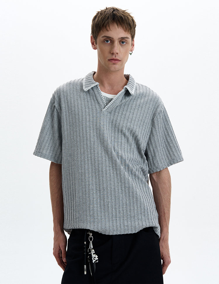 Loose-fitting casual knit shirt
