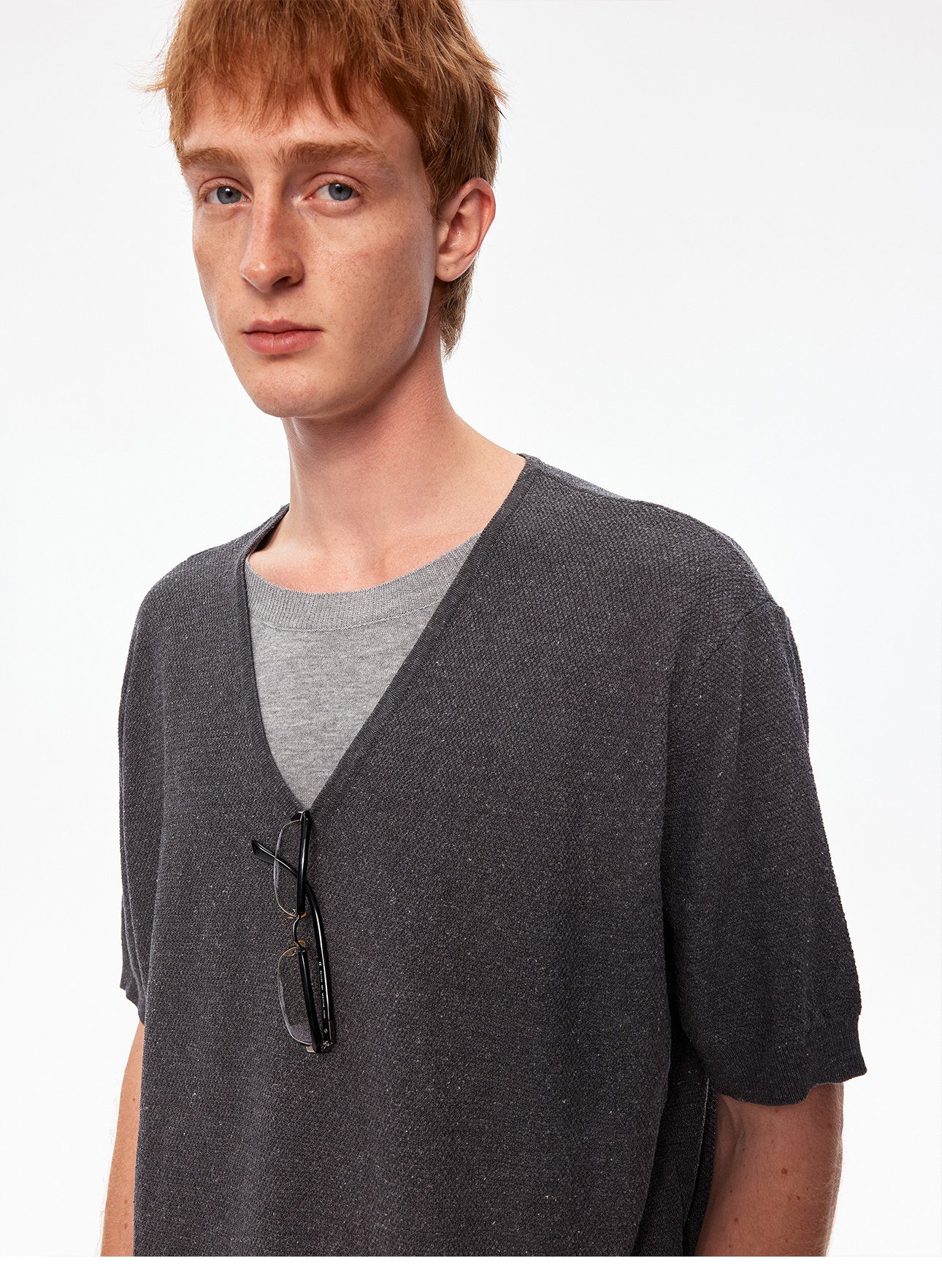 투피스 V넥 니트