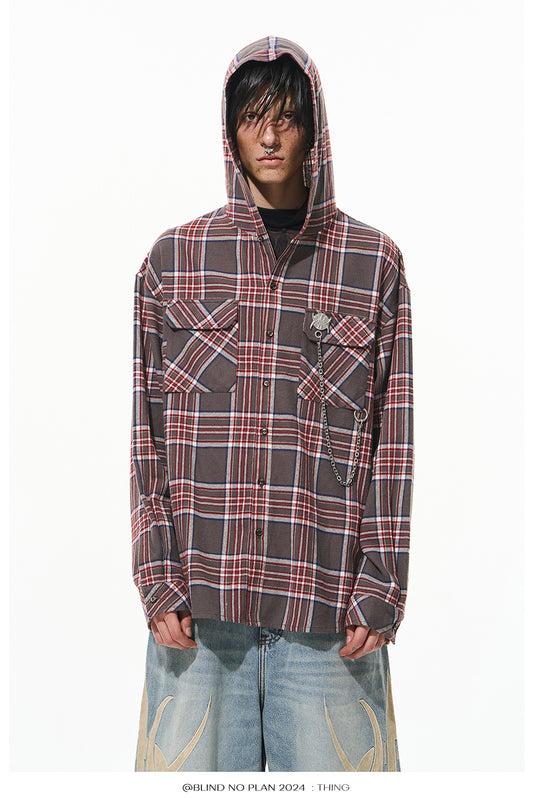 Hooded shirt with metal chain decoration