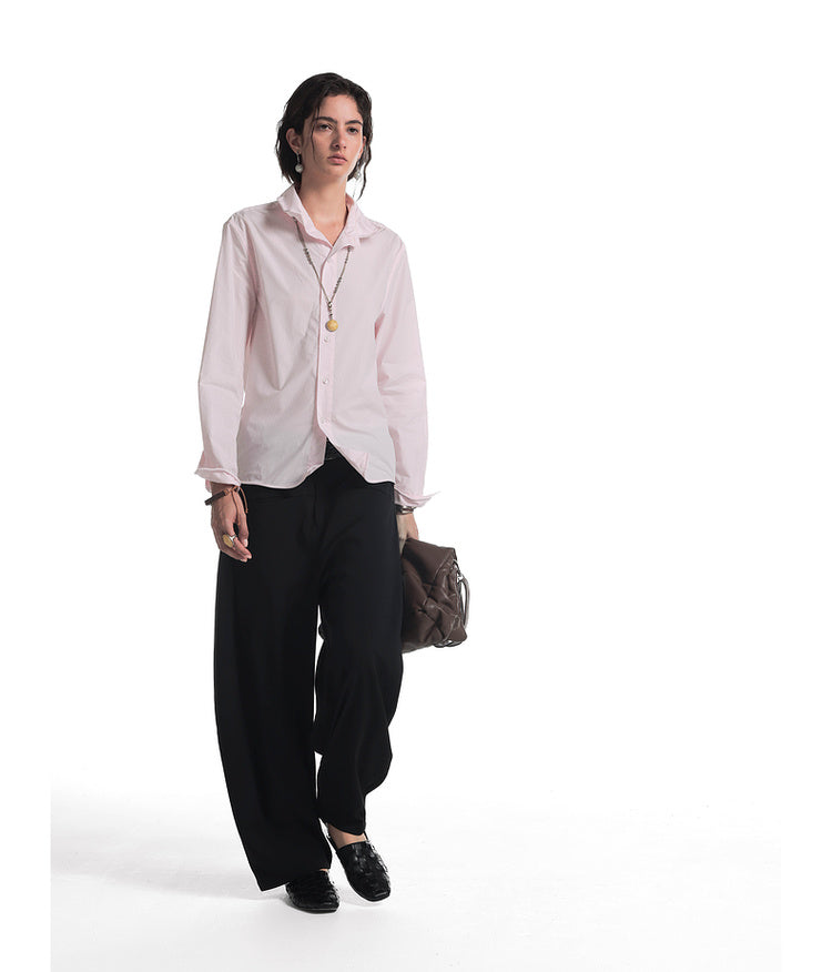 Casual pants with 3D wrinkle prevention