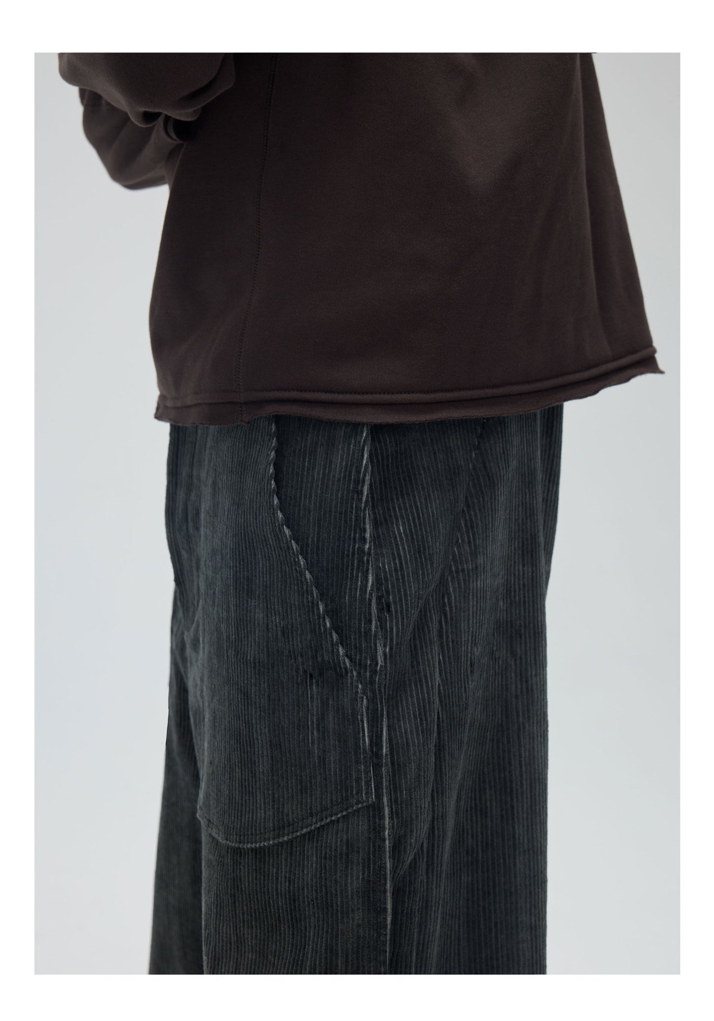 Loose-fit corduroy pants