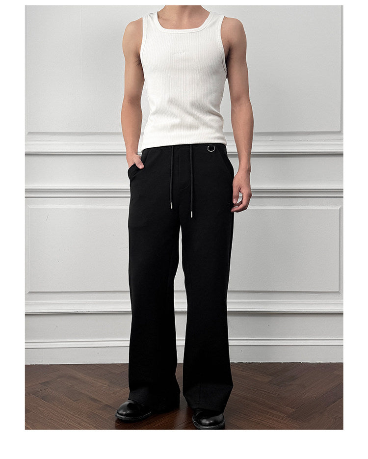 3D-cut sweatpants