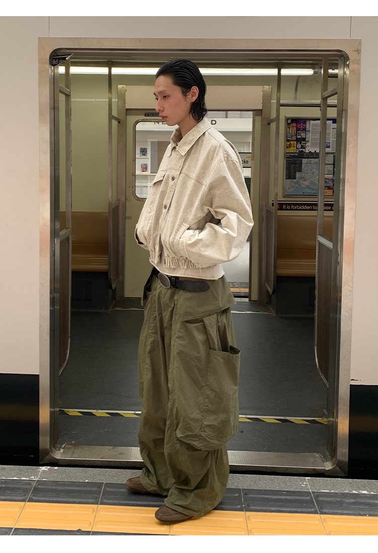 Tank-top-style messenger jacket