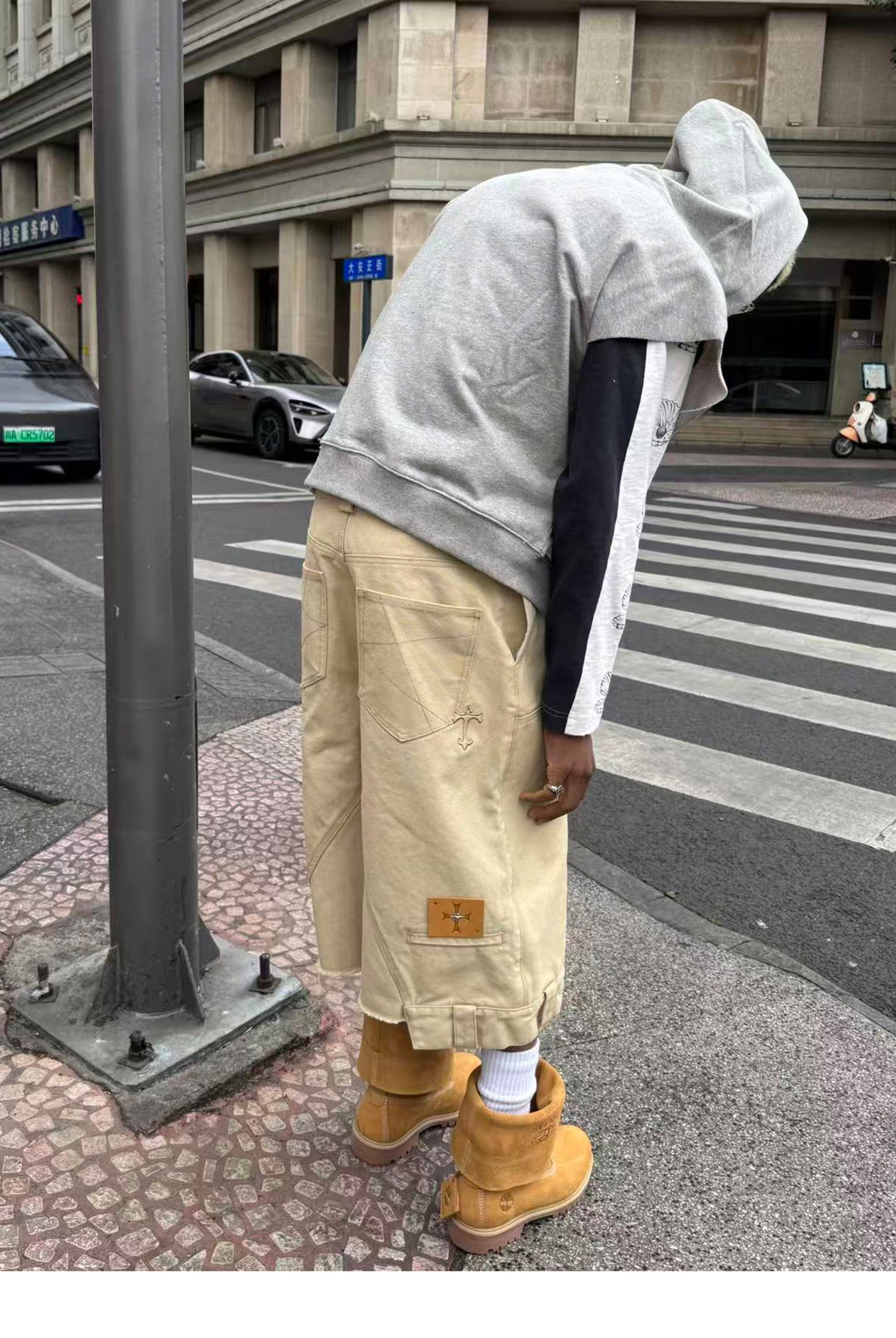 Worker-Style Three-Quarter-Length Shorts